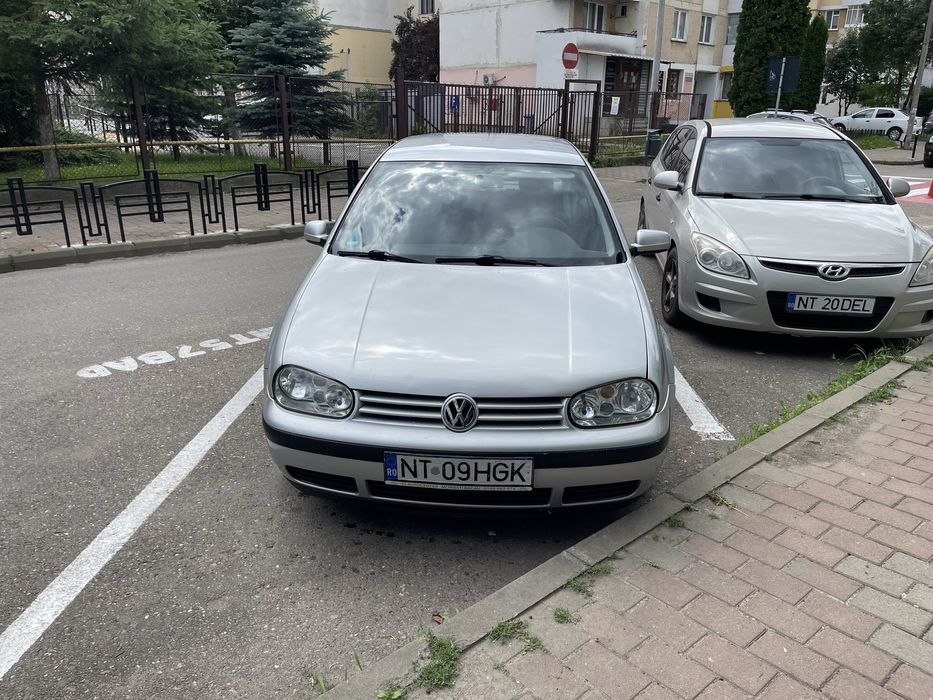 Vand VW Golf IV 1.6 automat 202.000km cu adaptari pentru persoane cu dizabilitati