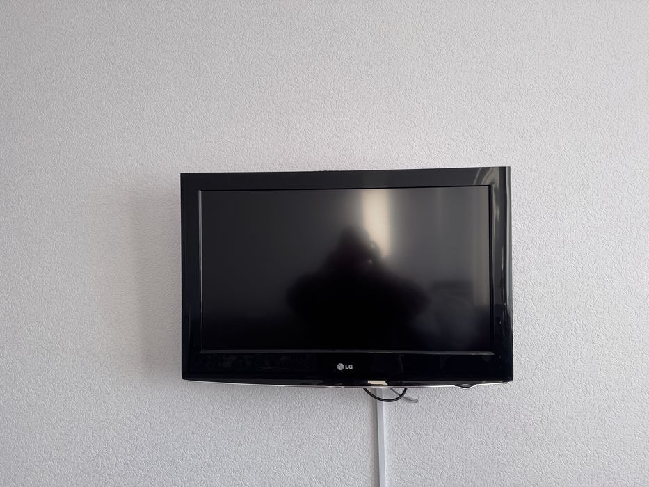 Телевизор LG в отличном состоянии