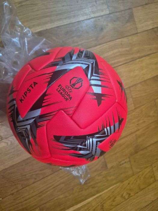 Minge de fotbal oficiala de iarna Europa League