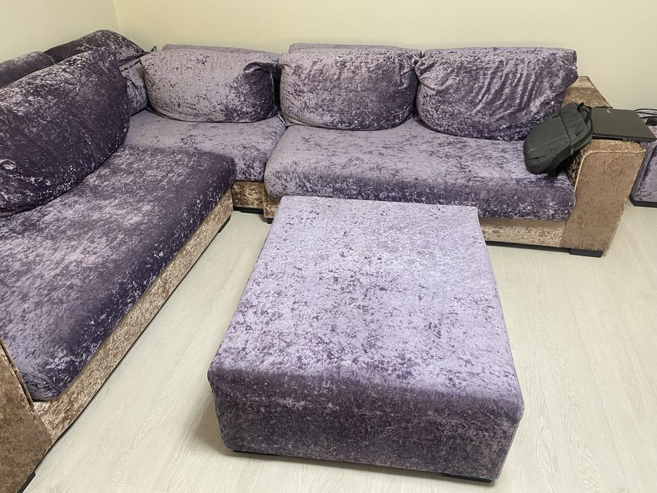 Диван уголок отдыха 3 на 3!метра