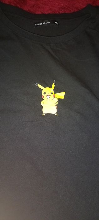 tricou pokemon, model pe spate si fata