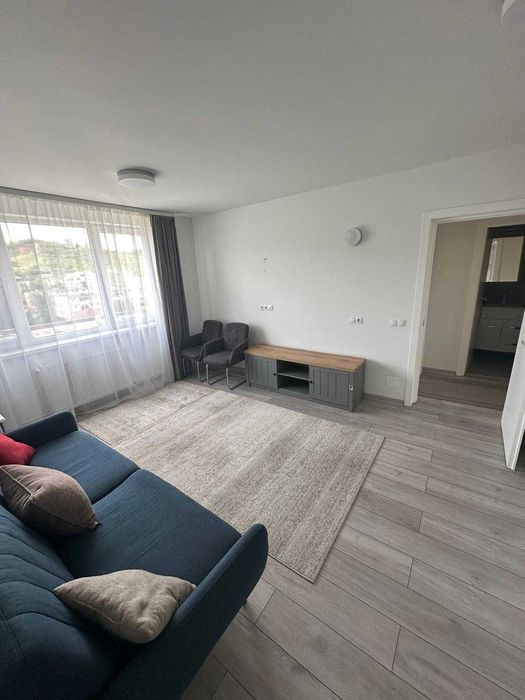 Inchiriez 3 camere zona A. Vlahuta Grigorescu