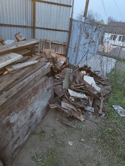 Старые доский дрова