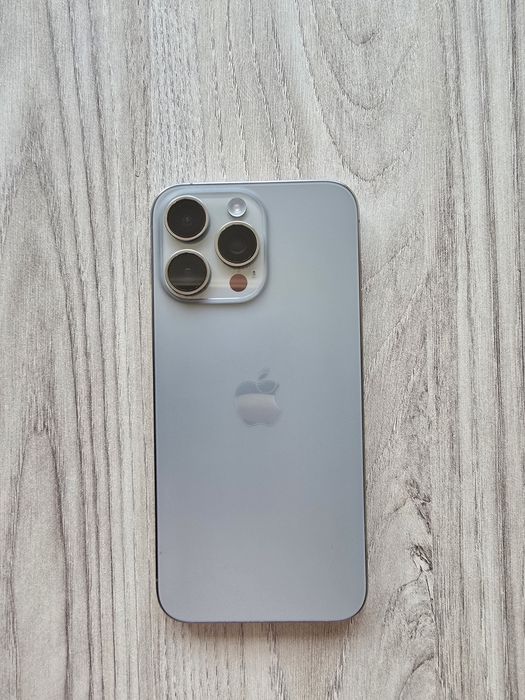 Продаётся iPhone 15 Pro Max 256GB