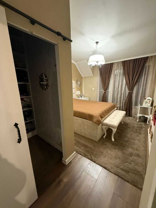 Продава се Тристаен апартамент в Пловдив, Кючук Париж - 230 кв.м за 935 €/кв.м - Снимка #5