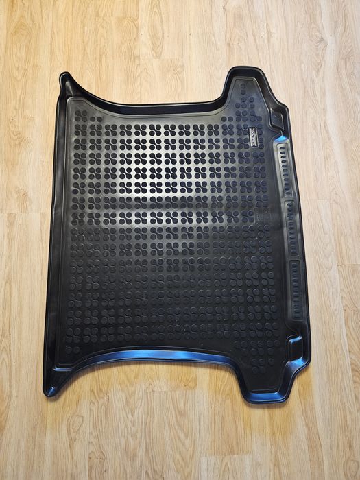 Чисто нова гумена стелка за багажник за Пежо 308 sw