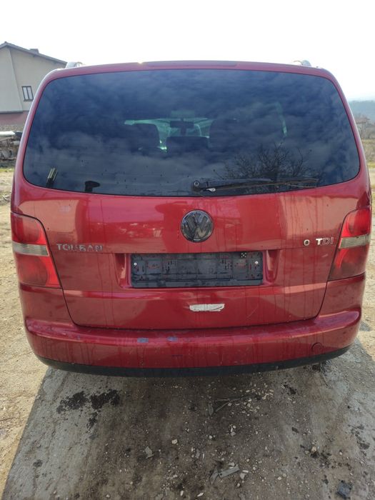 Фолксваген Туаран 2.0 136к.с на части VW Touran 2.0tdi 136 na chasti
