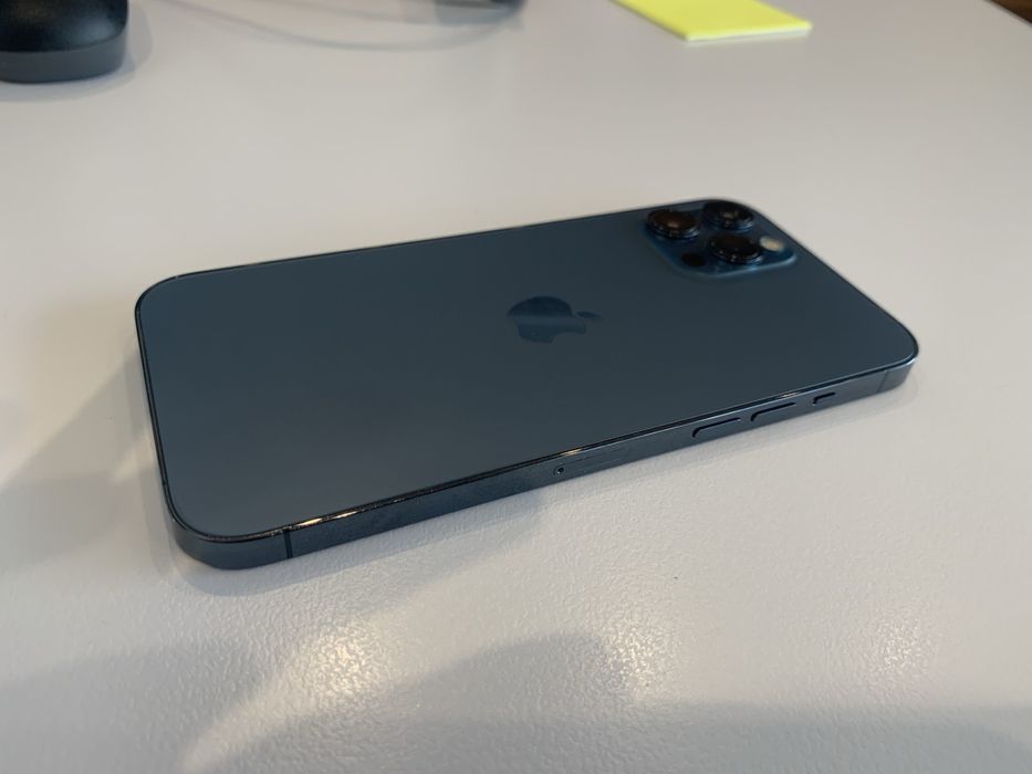 iPhone 12 Pro Max за екран