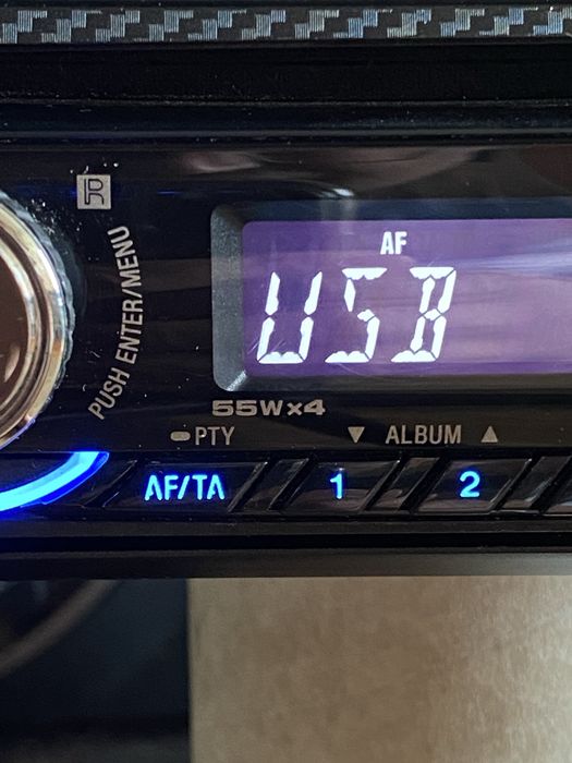 SONY CDX-G2000UI - 4X55W ВАТА - USB, AUX, CD mp3 плеър за кола сд авто радио
