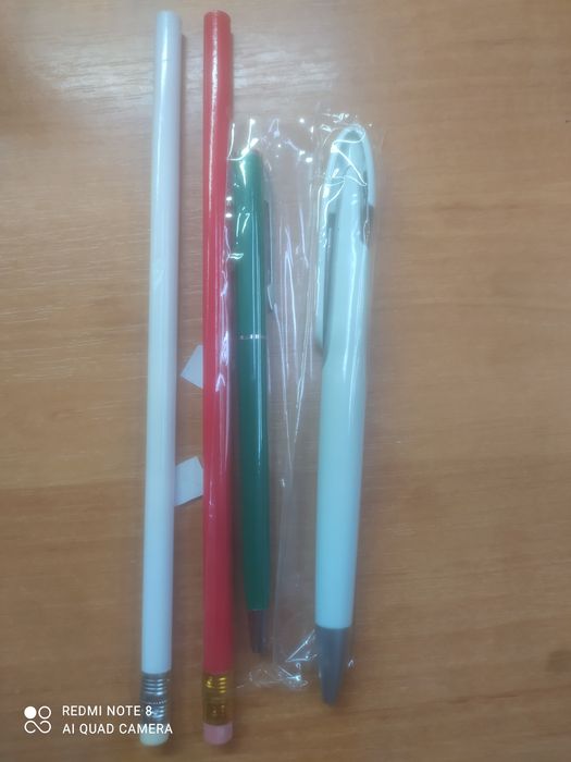 Продам ручки, карандаши