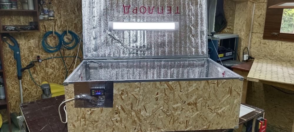 Продается брудер-мини парник,для россады.