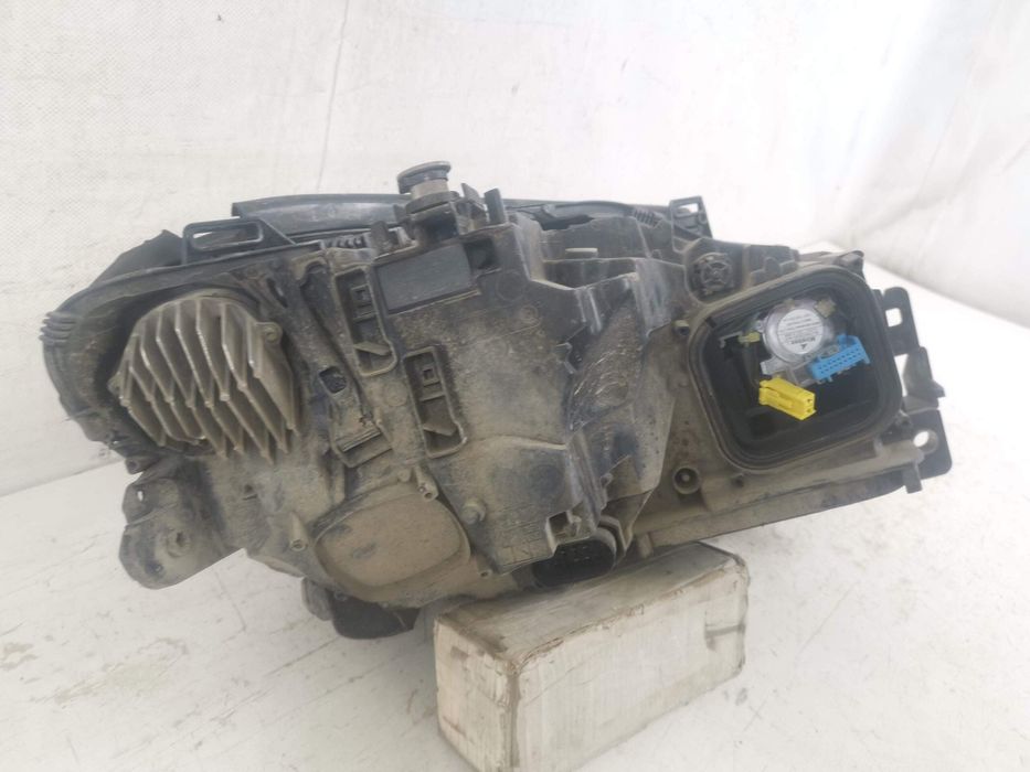 Мерцедес-Бенц GLE-Class / Mercedes-Benz GLE-Class W166/C292 Ляв фар LE