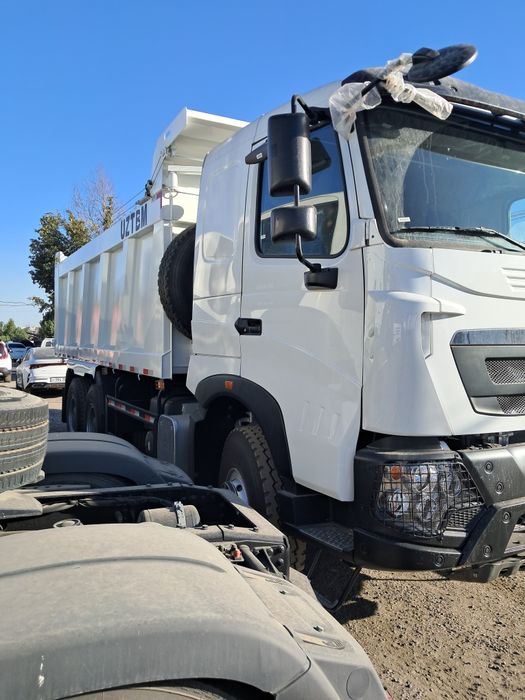 Автосамосвал Howo-T7S 6x4 - 25 т / 20 куб.м Sunhunk