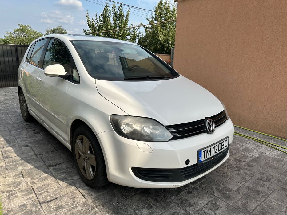 Vând  Golf Plus 6