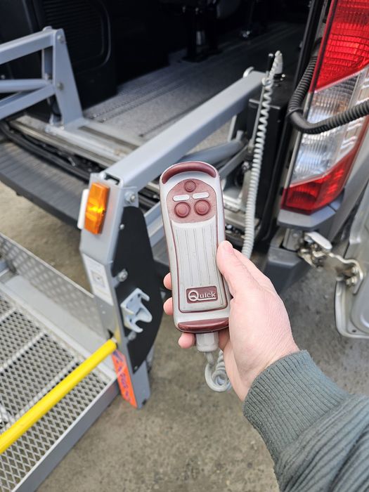 Lift Auto Persoane  Dizabilitati