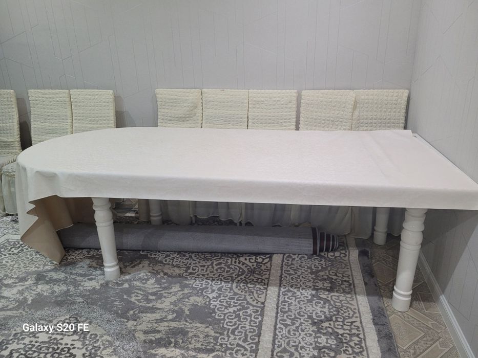 Продам стол 2.5 метра