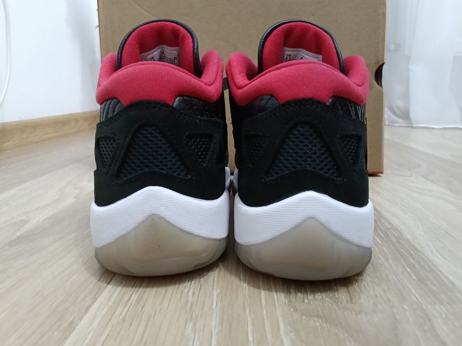 Adidași Jordan Retro mărimea 43 (Nike)