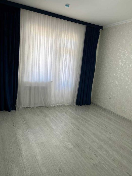 4/8/16 - 4х комнатная квартира 110м2  в махалле "Олмос" - 92000$.