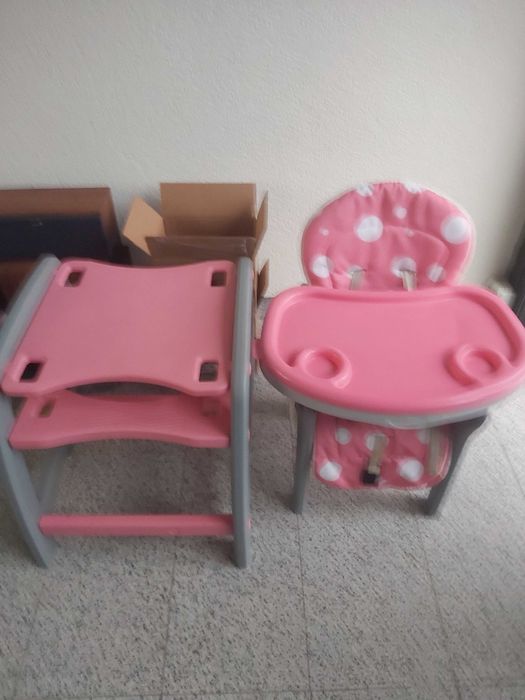 Scaun si masa pentru bebelus 5 in 1