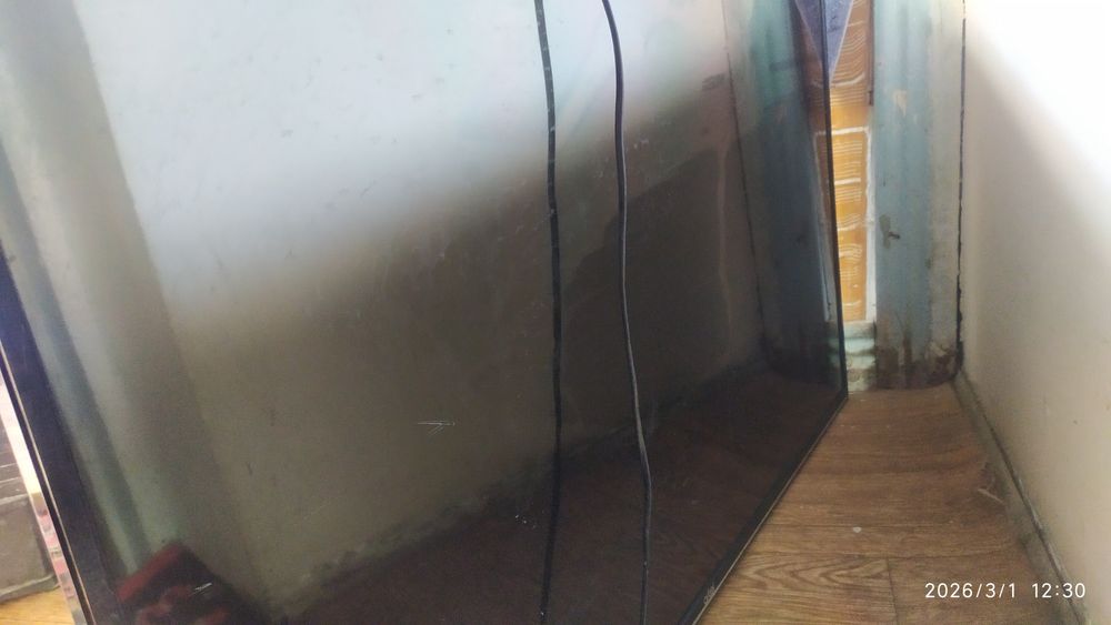 Artel 43 Smart ekrani nosoz