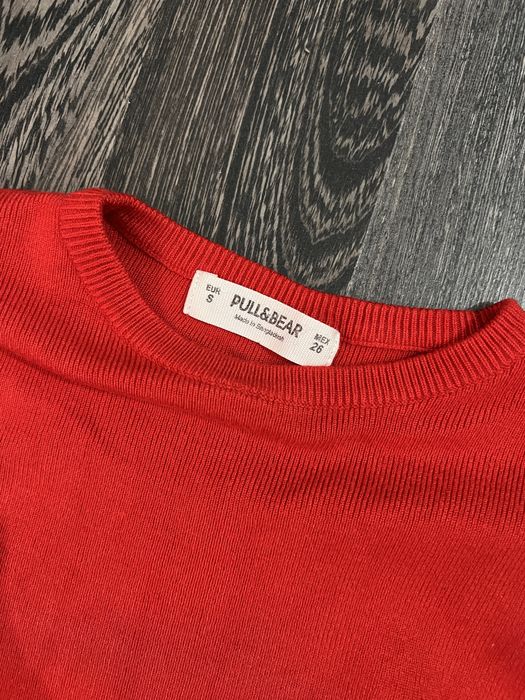 Bluza rosie PULL&BEAR marimea S