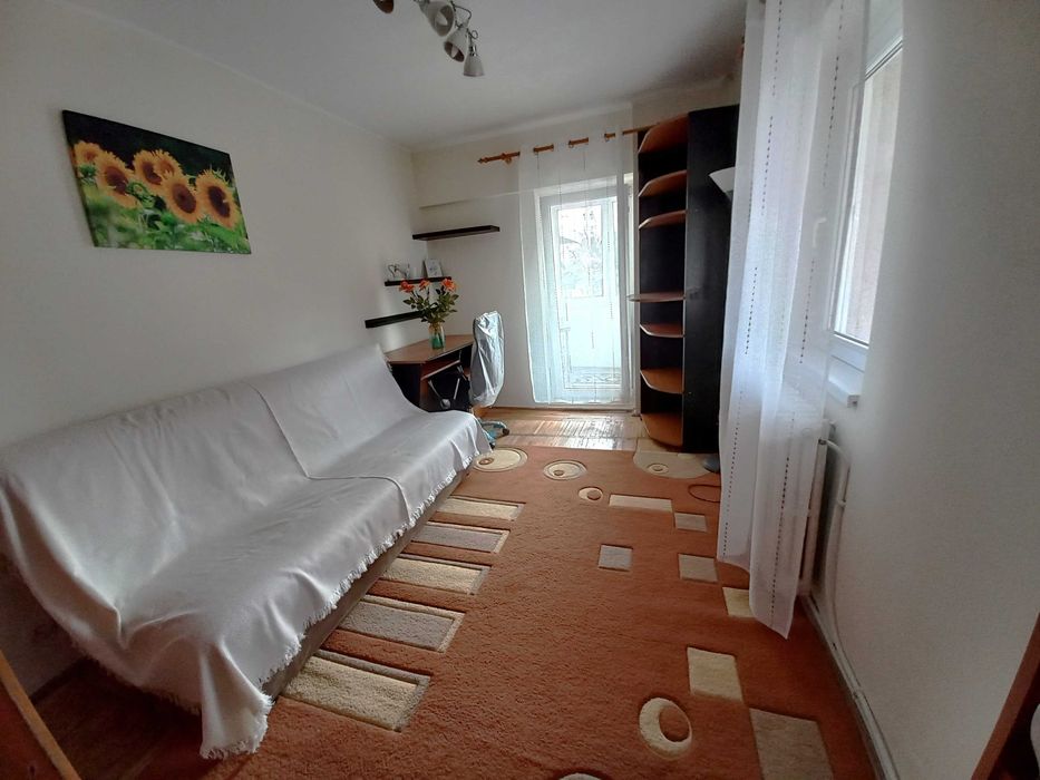 Apartament decomandat cu 2cam., 2balcoane, et.1, 70mp, Pacurari