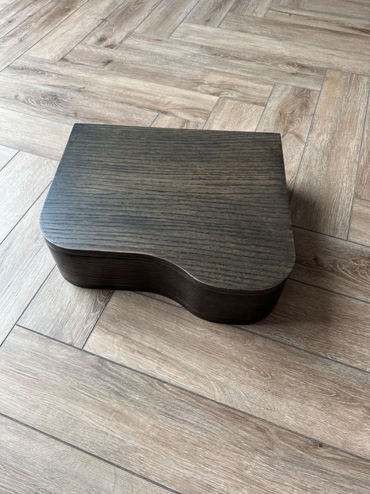 Продам 2 прикроватные тумбы