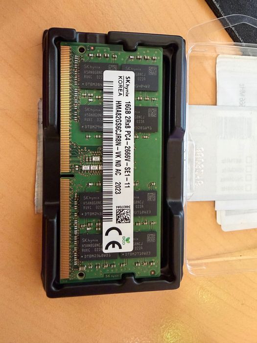 Modul RAM laptop: 16GB DDR4 SODIMM SK Hynix