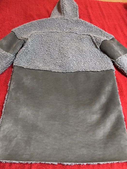 Cojocel gri marime s piele intoarsa cojoc cu gluga