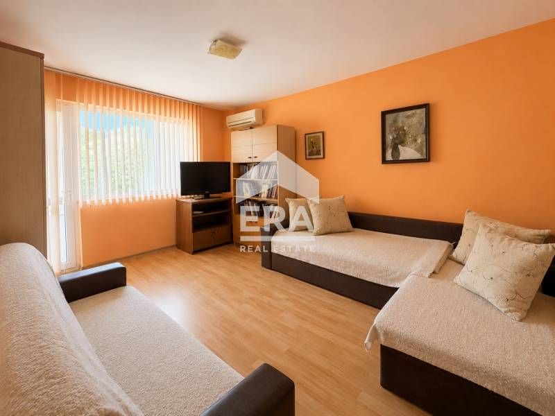 Етаж от къща за продажба равен парцел с площ 400 кв.м в кв. Виница, гр