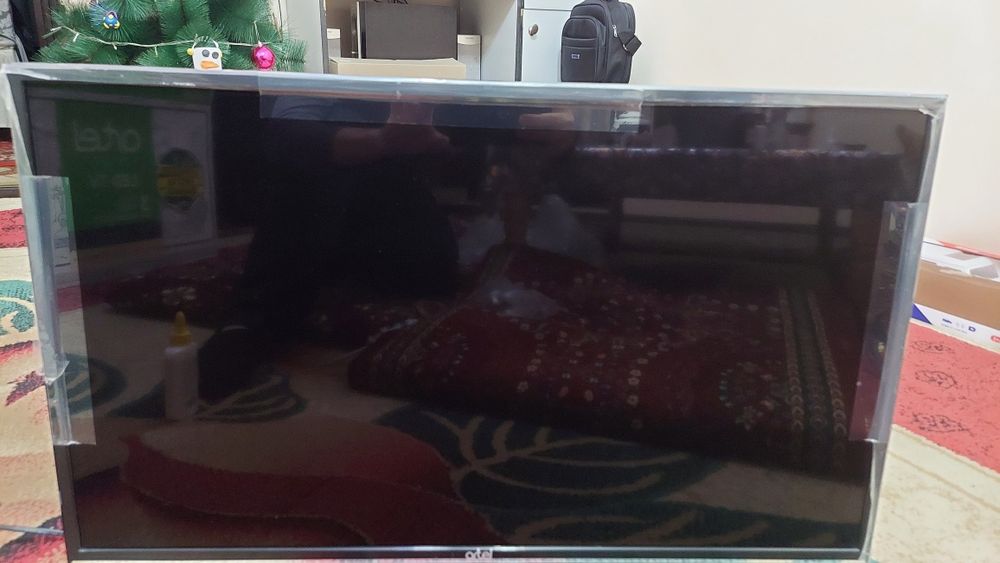 Телевизор, 32", Артель оригинал. Как новый, почти не пользовались.