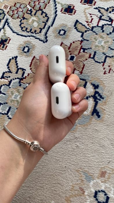Air pods срочно сатылады 2 ориг