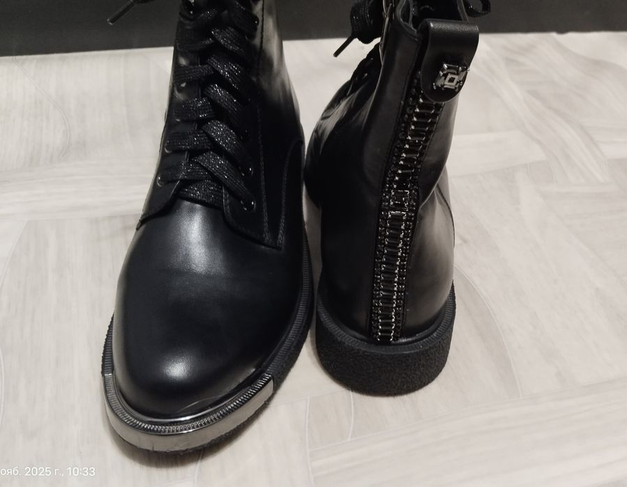 Продам новые осенние сапоги!