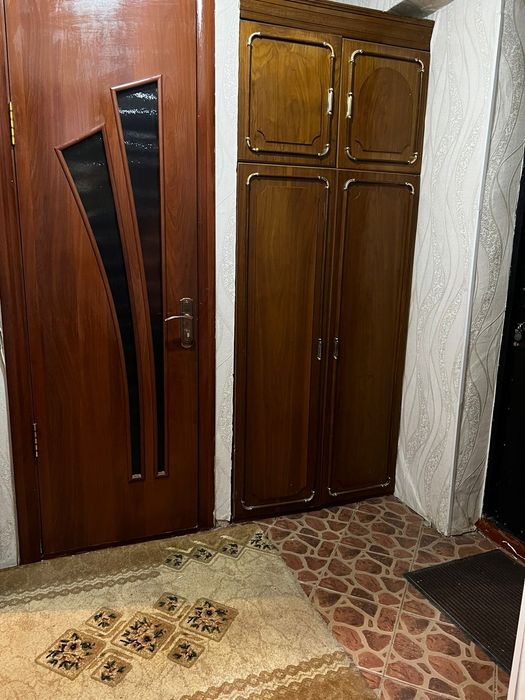 Продам 1ком кв 2 этаж