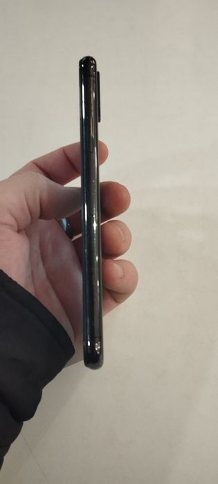 Продам Iphone X.