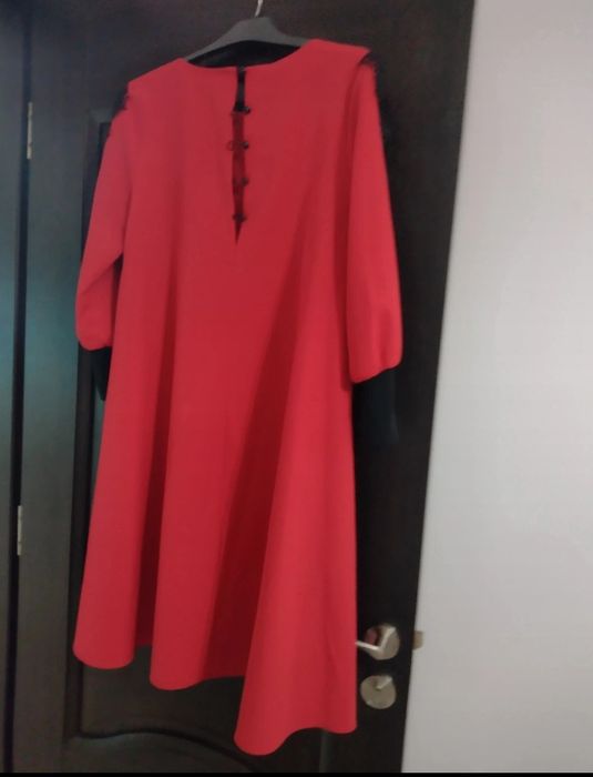 Rochie roșie scurtă