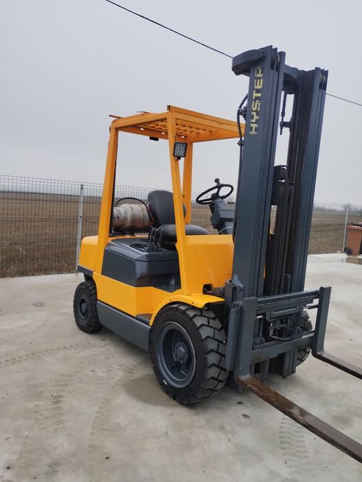 Stivuitor/Motostivuitor 2500kg/Înălțime 5,5M