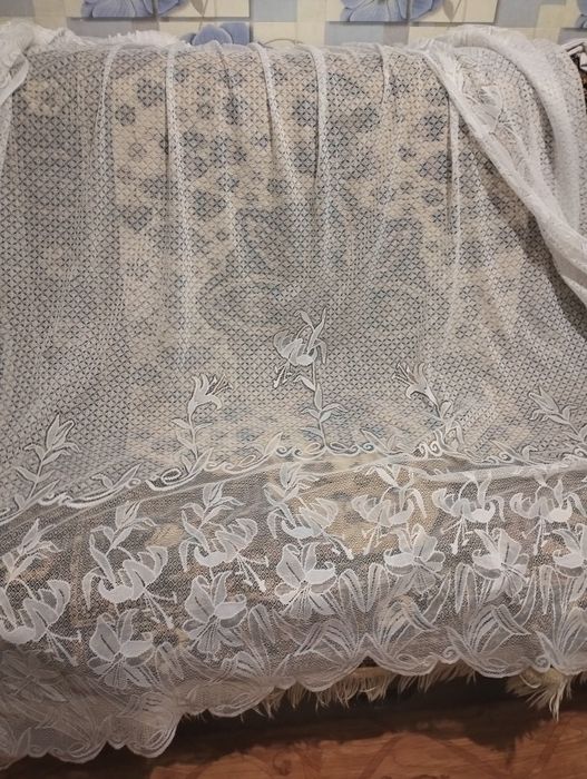 Продам шторы на кухню.