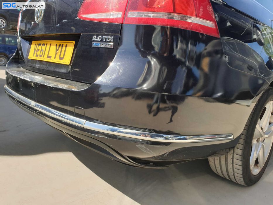Bara Spoiler Spate FARA Locas Senzori Parcare cu Defecte Model cu Bandou Cromat Volkswagen Passat B7 Break Combi 2010 - 2015 Culoare LC9X [K2097]