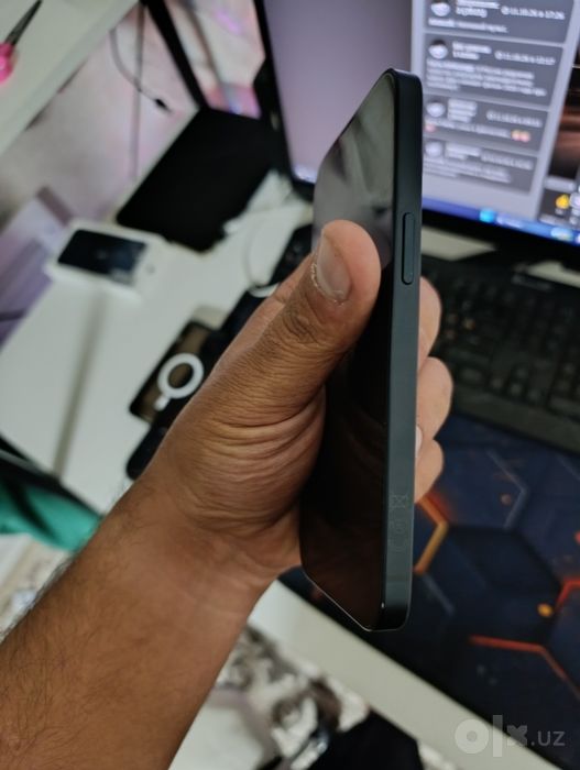 Продаётся iPhone 13