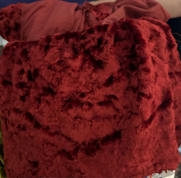 плюшен плат за покривки и пердета