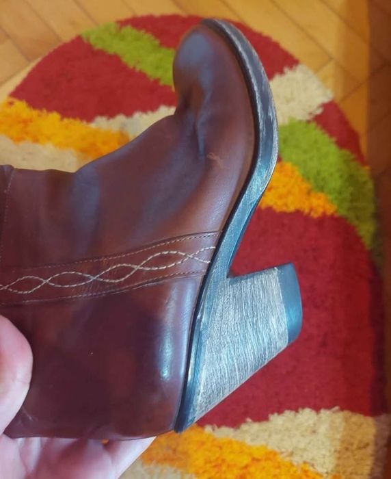 Cizme piele naturală, mărime 36,stare foarte bună!