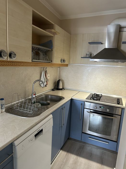 Дава се под наем Тристаен апартамент в Пловдив, Кючук Париж - 80 кв.м за 448.8 € - Снимка #4