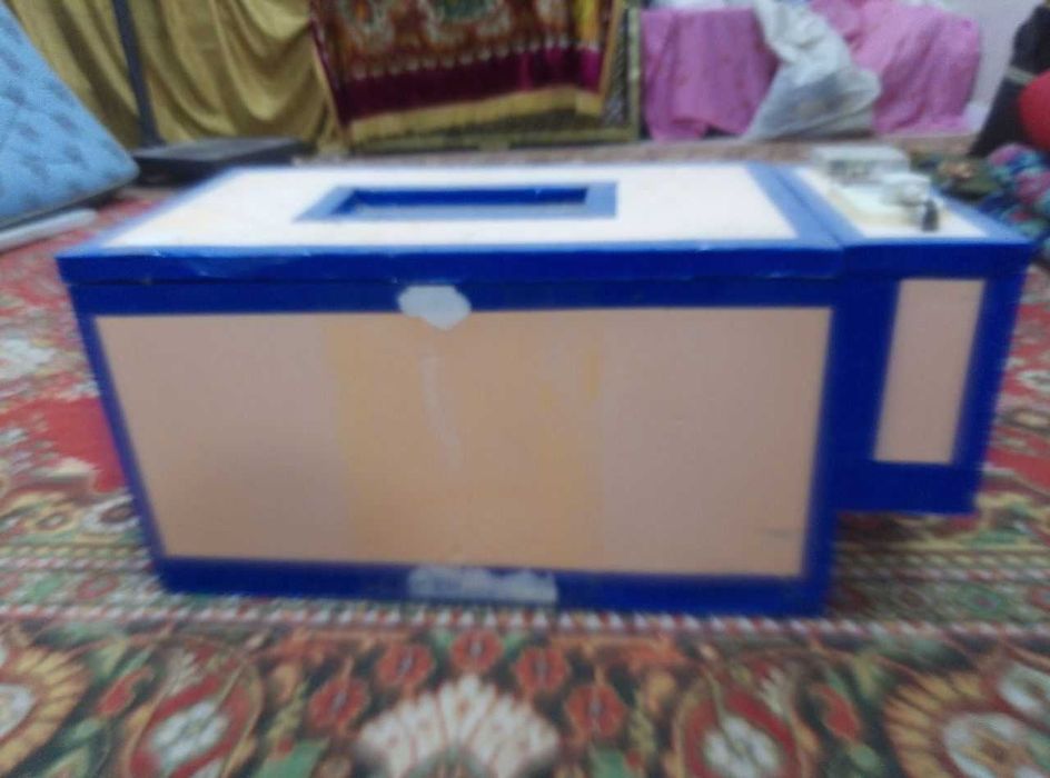 Инкубатор сотилади. Б/у.