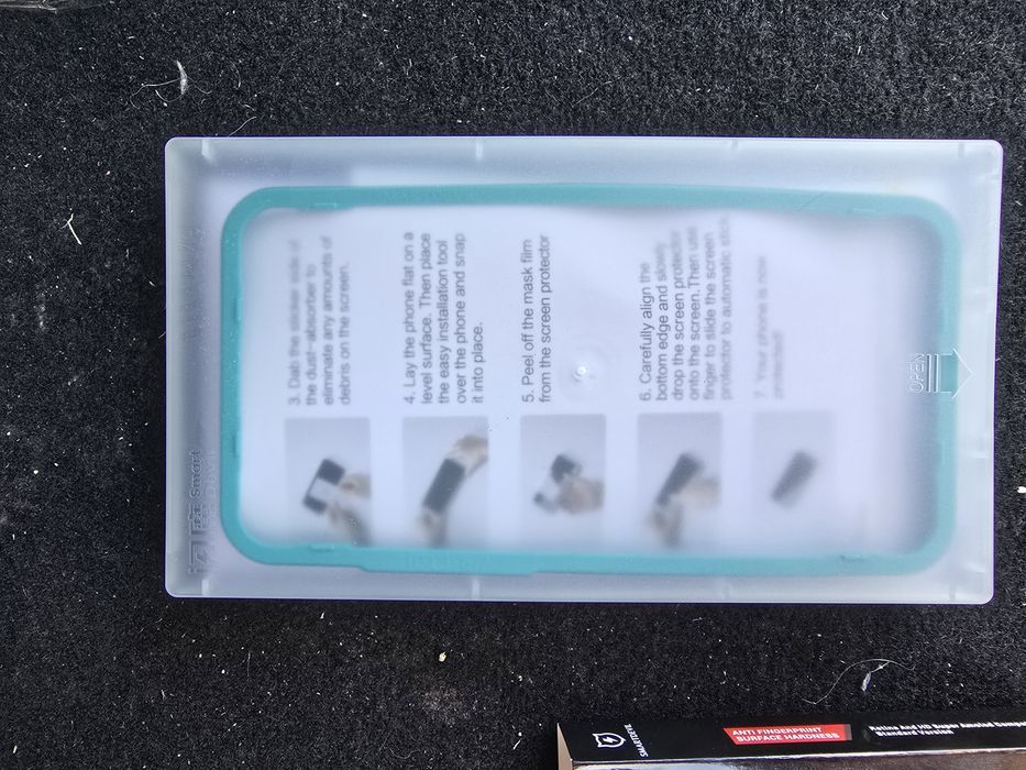 Vând 3 folii iPhone 13 pro max set complet