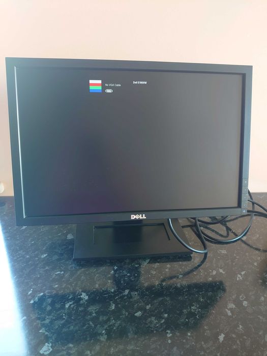 Монитор Dell LCD 2009 години