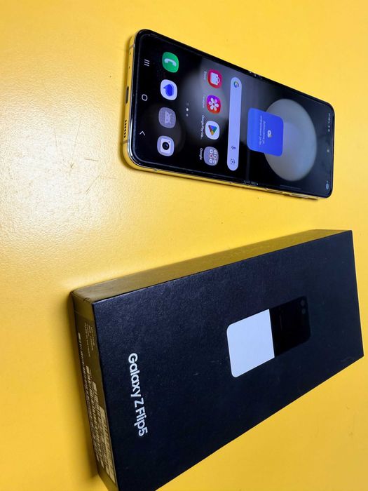 Samsung Z Flip 5 256 GB