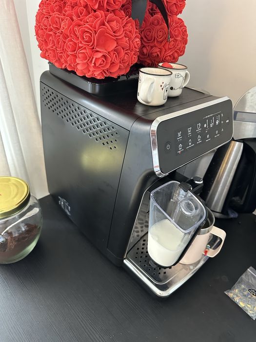 Кафеавтомат philips EP3246/70 15 bar