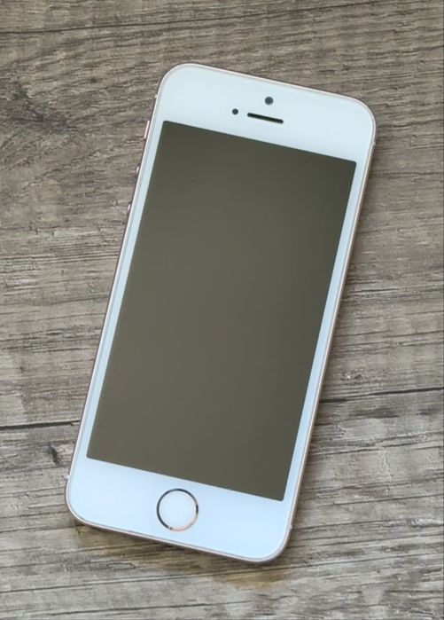 iPhone SE16 gb Roz, perfect functional!