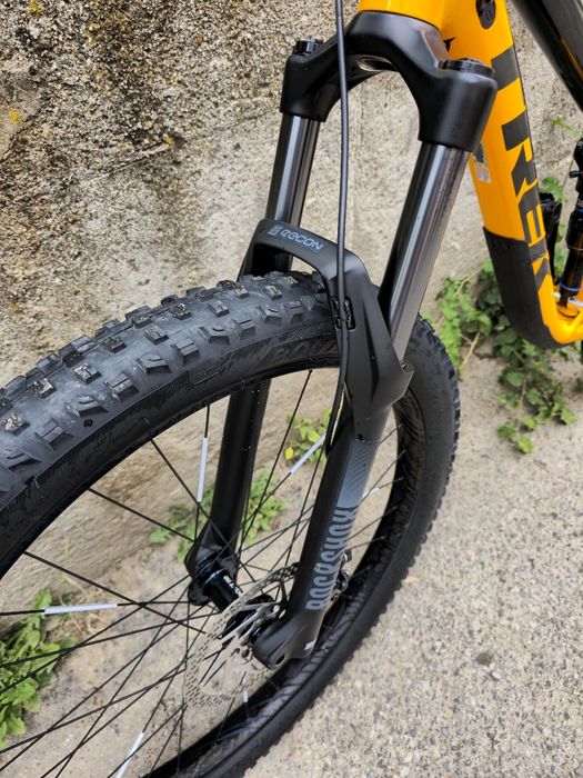 Trek Fuel Ex 5 27.5 + 1x12 Deore Като нов S размер рамка Rockshox Recon проходни оси